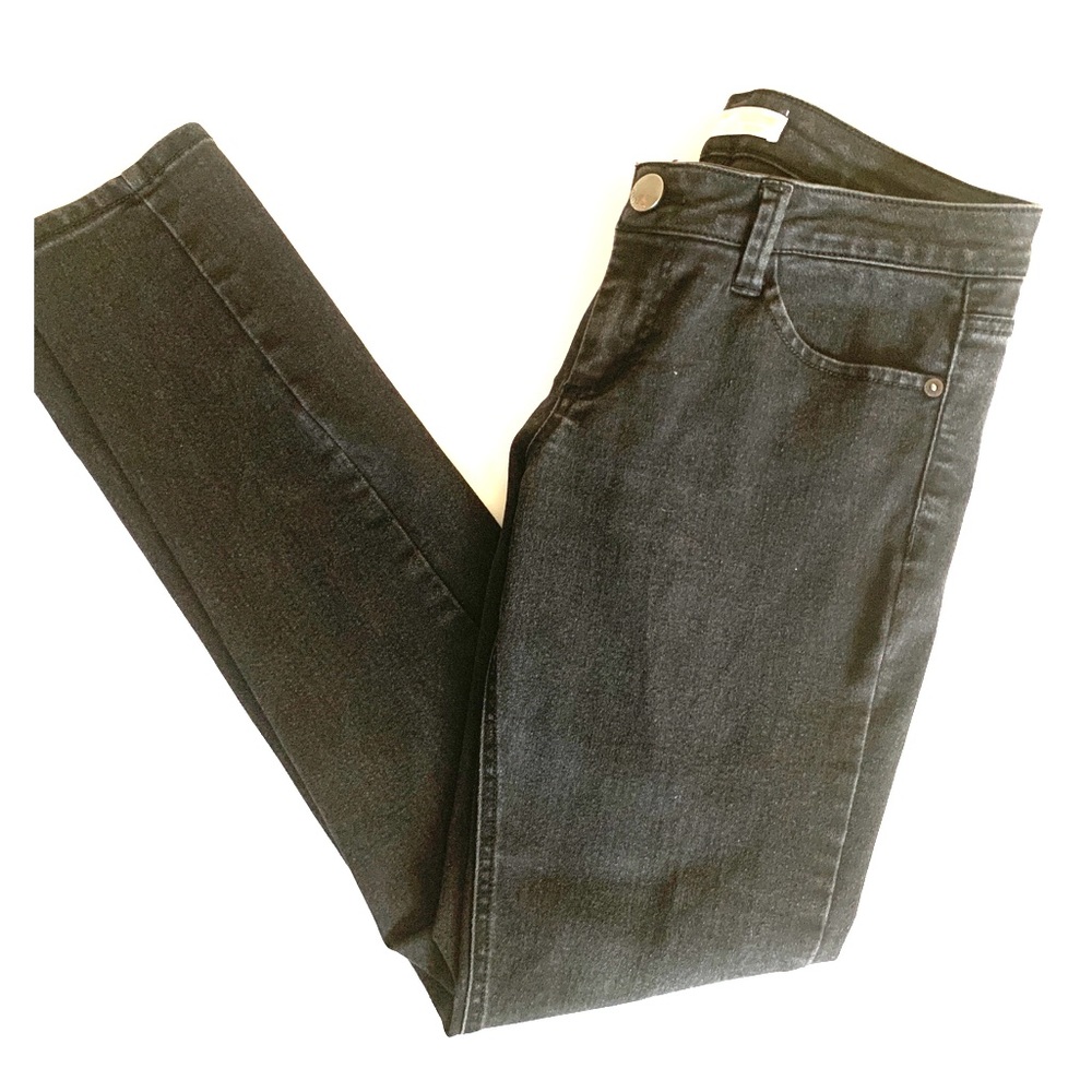 Size 9 juniors black jeggings